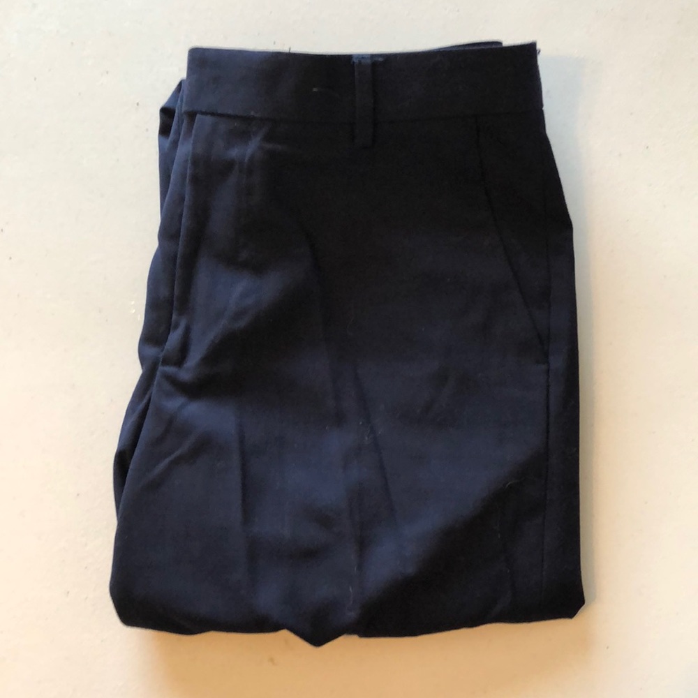 H&M slim fit dress pants size 33, navy color.